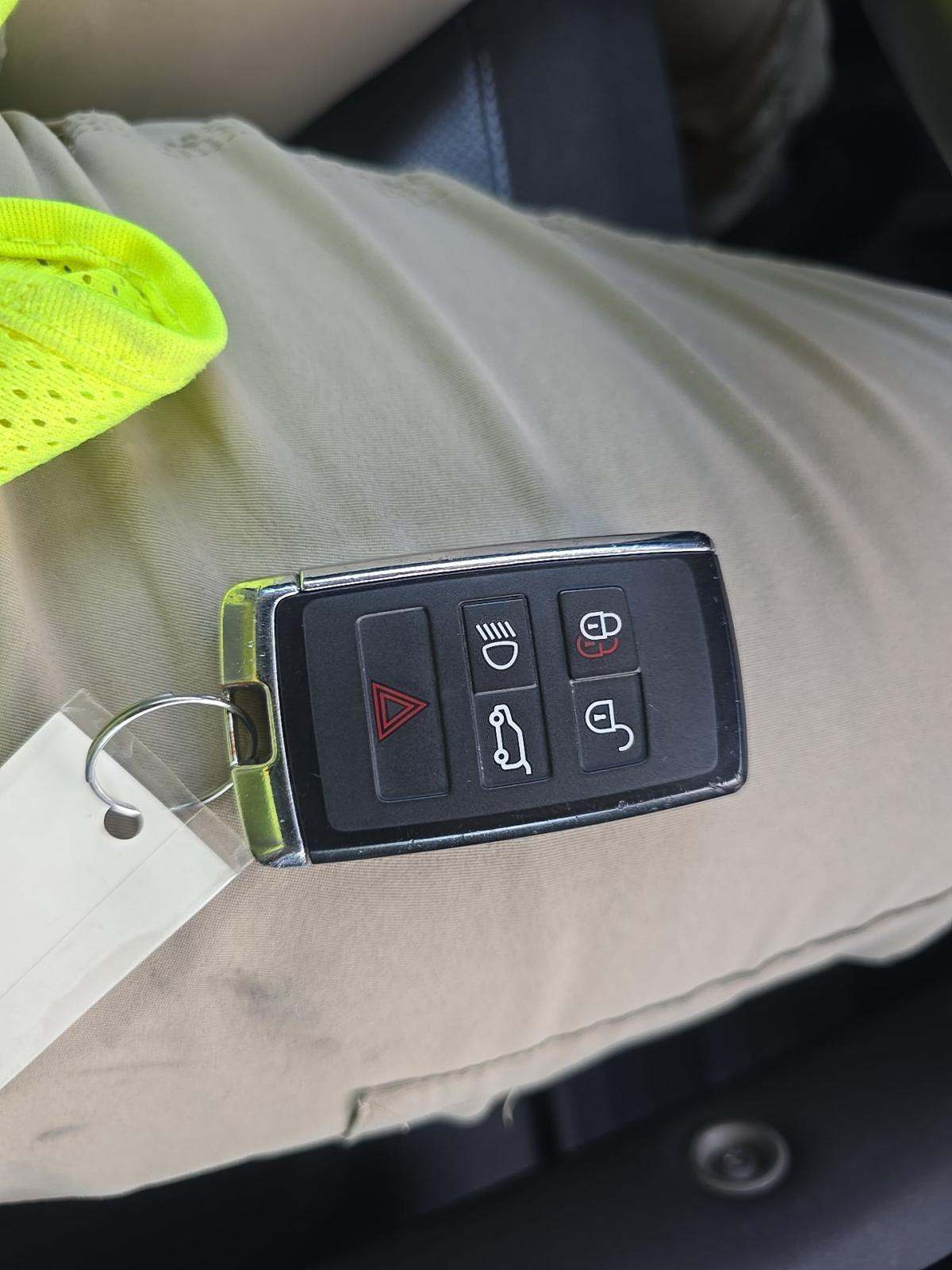 2021 Land Rover Defender 110 SE AWD