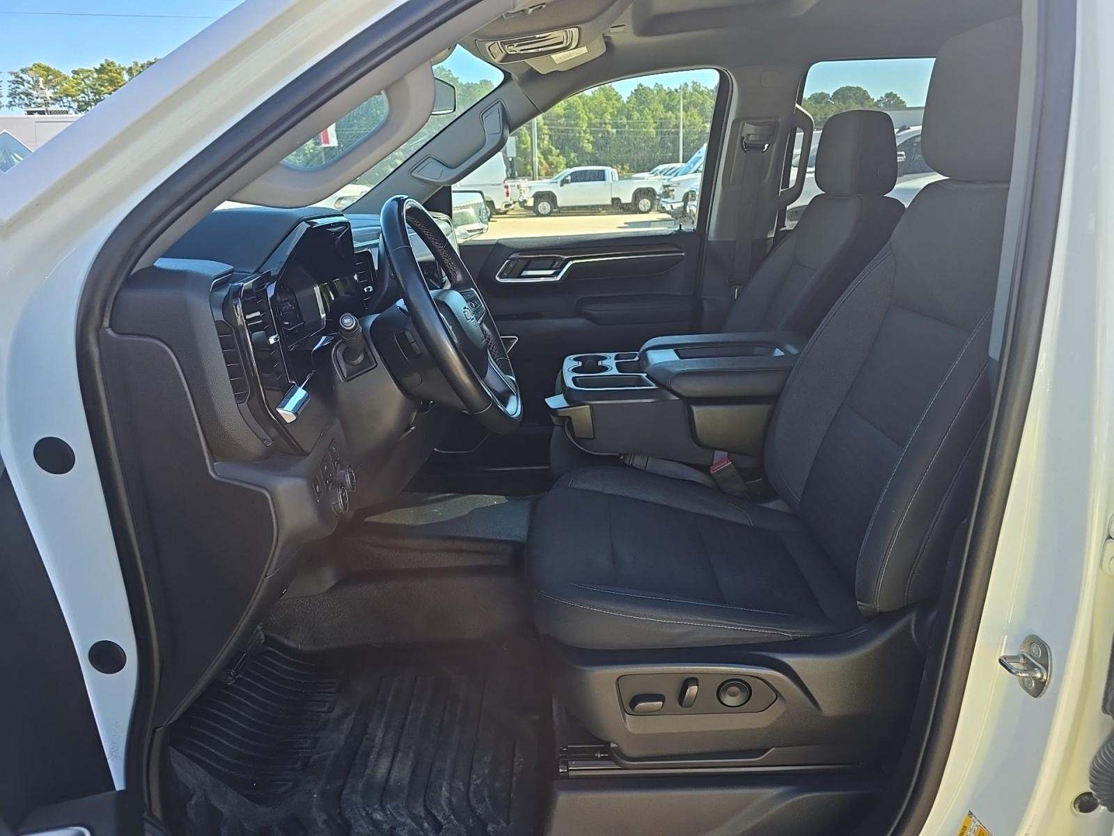 2023 Chevrolet Silverado 1500 LT AWD