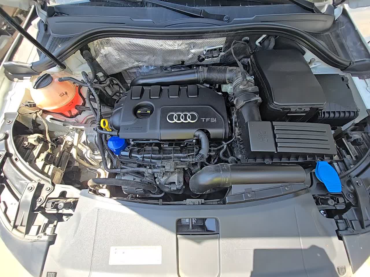 2016 Audi Q3 2.0T Prestige AWD