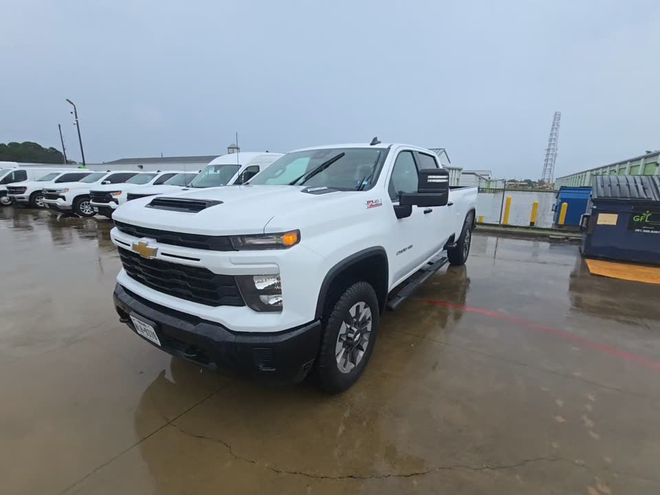 2025 Chevrolet Silverado 2500HD Custom AWD