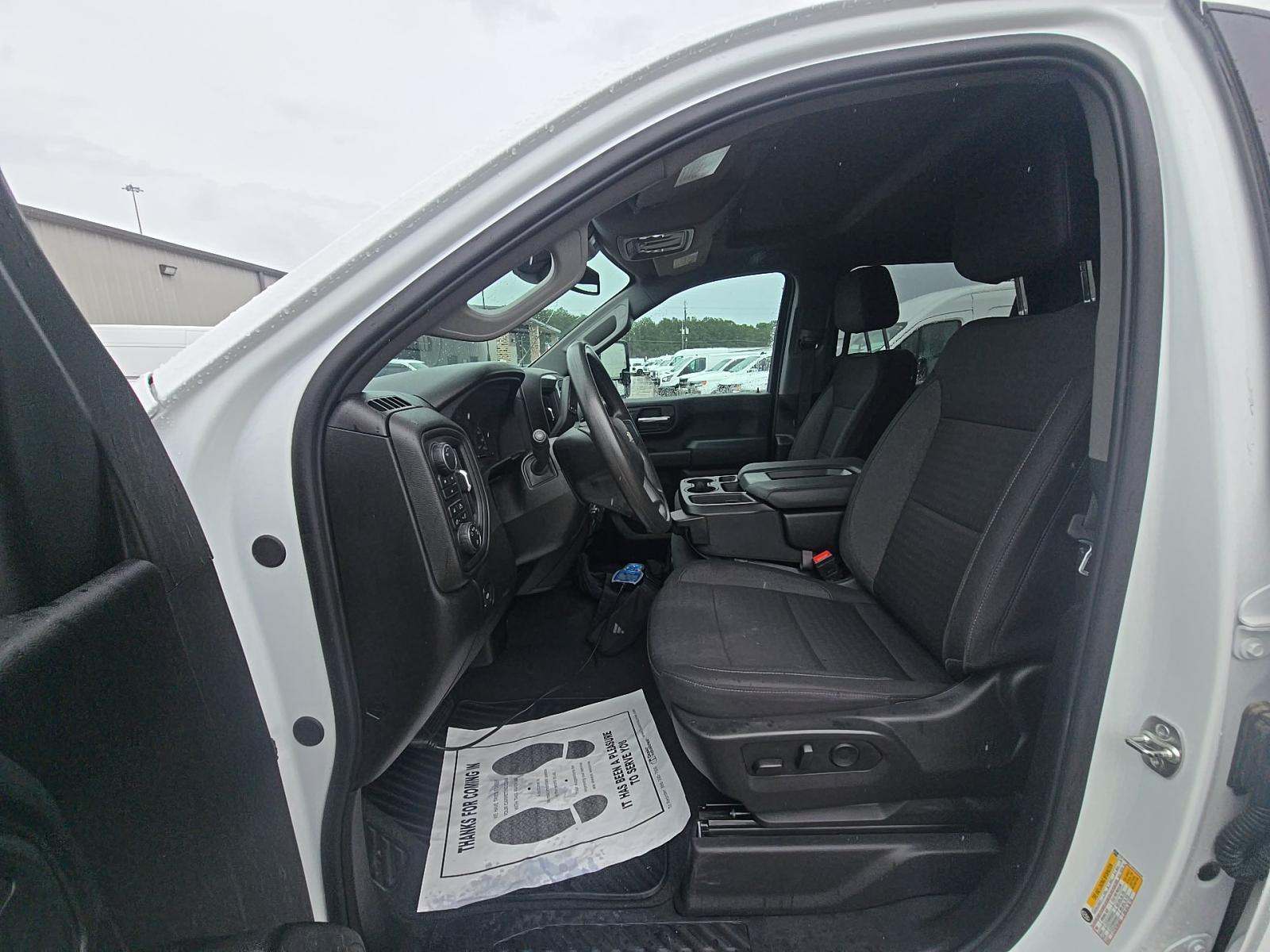 2025 Chevrolet Silverado 2500HD Custom AWD