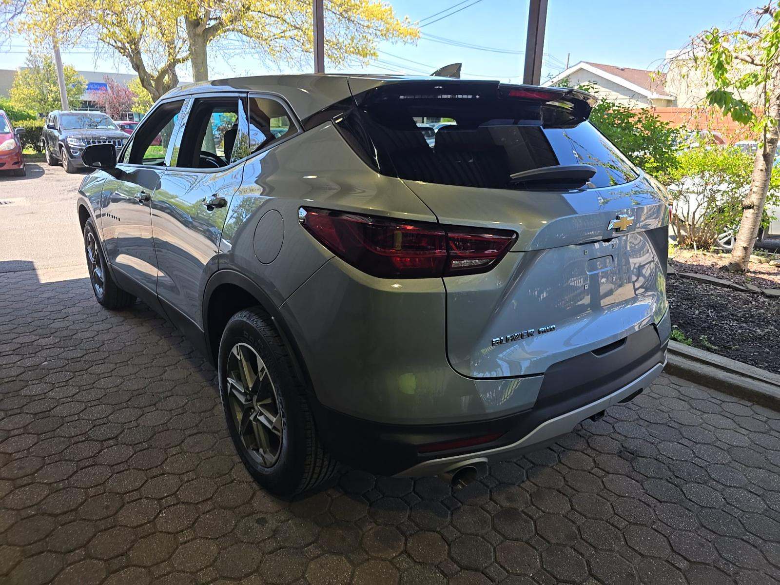 CHEVROLET BLAZER - 2