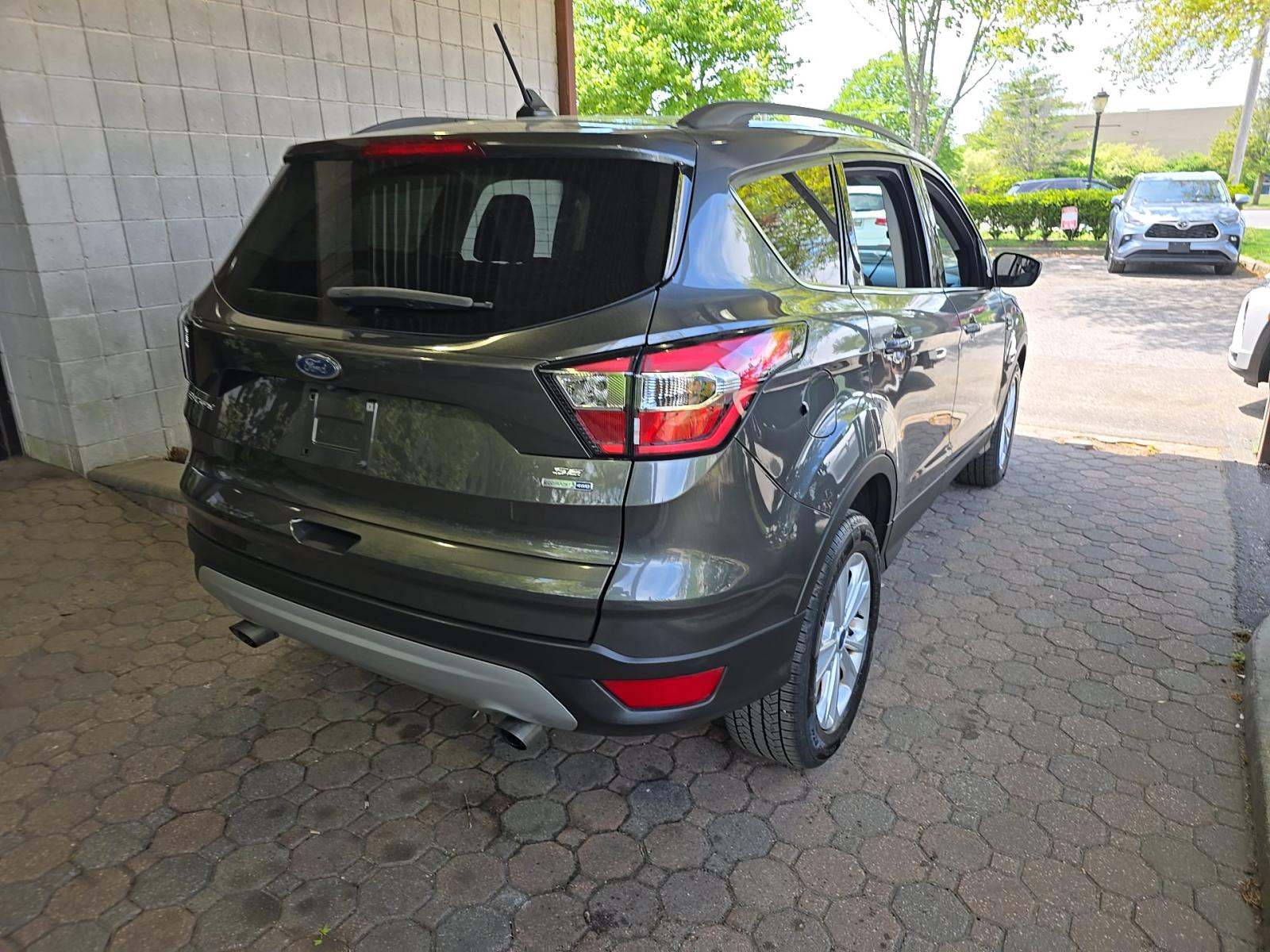 FORD ESCAPE - 3