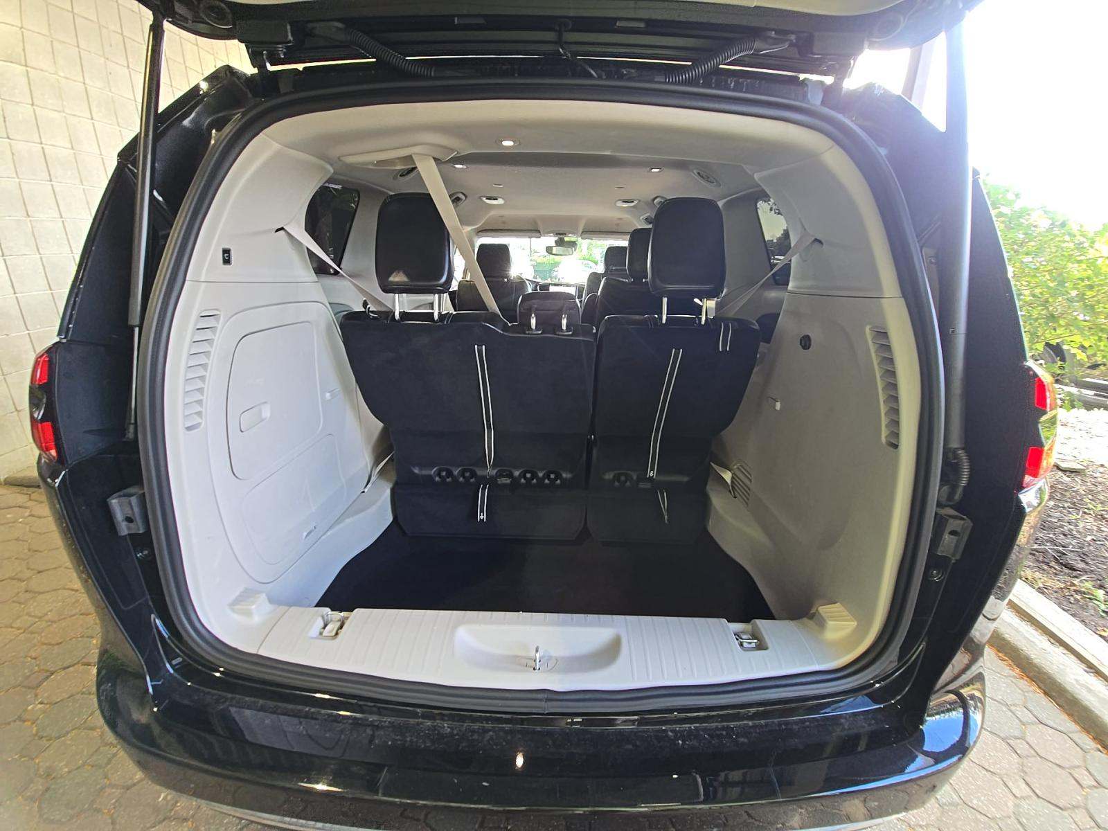 2024 Chrysler Pacifica Hybrid Select FWD