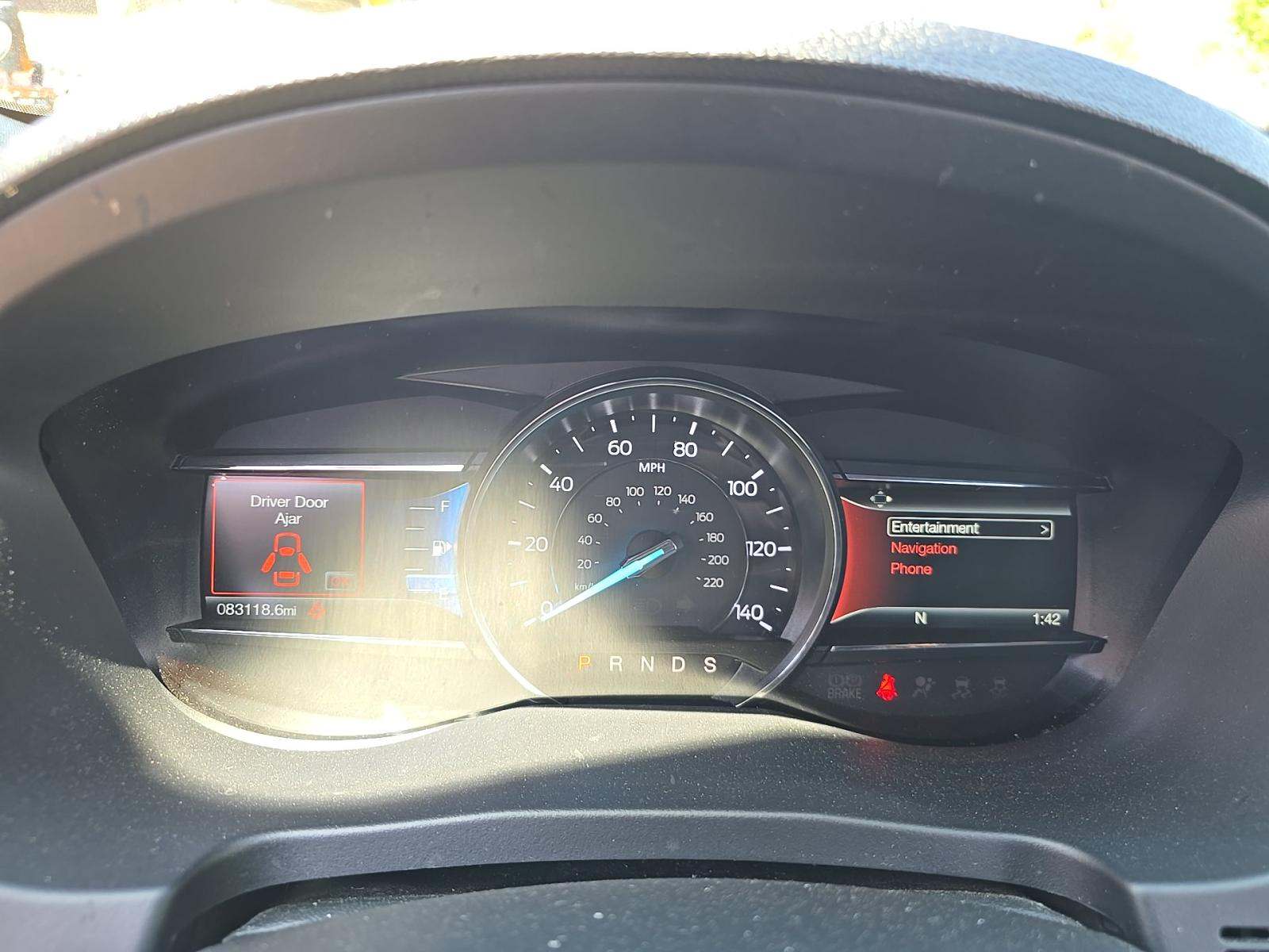 FORD EXPLORER - 9