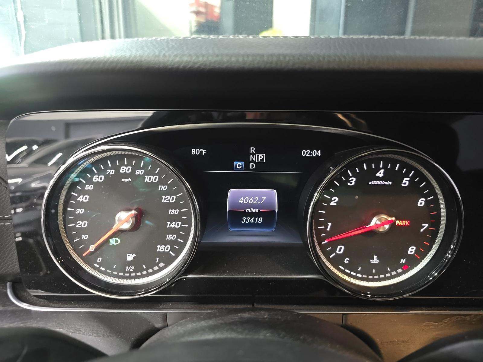 MERCEDES-BENZ E-CLASS - 9