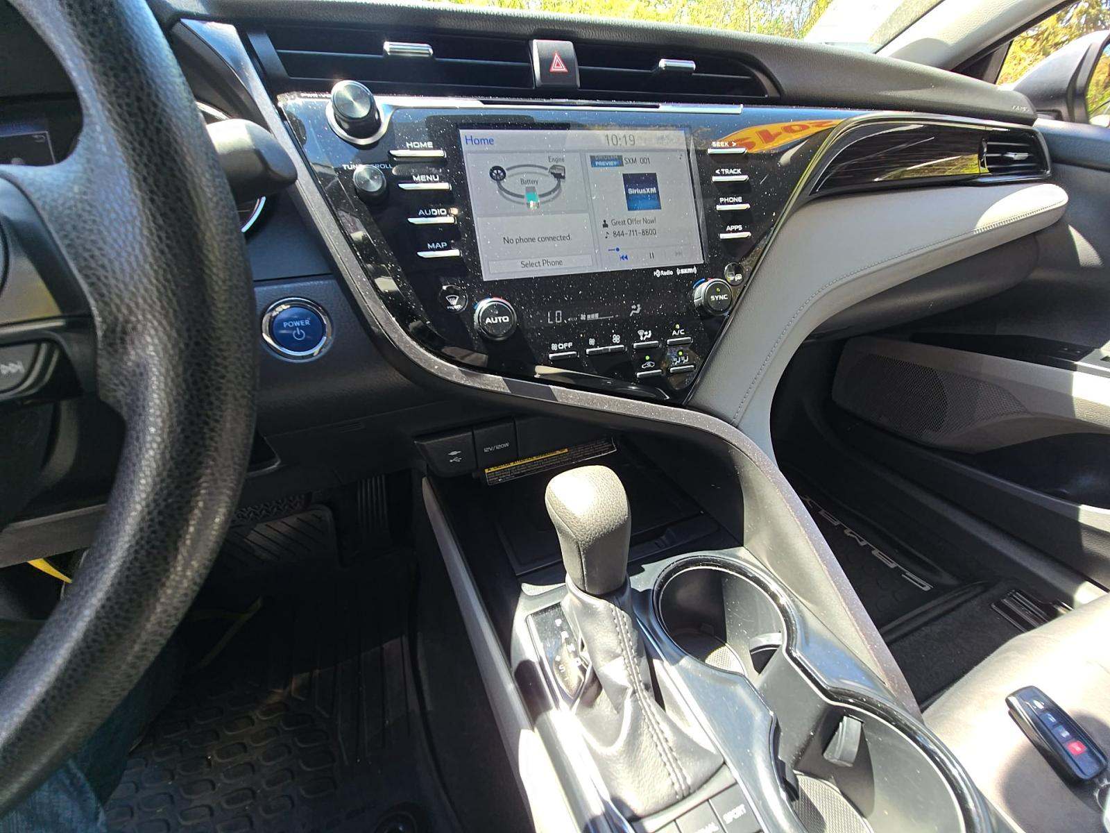 TOYOTA CAMRY - 10