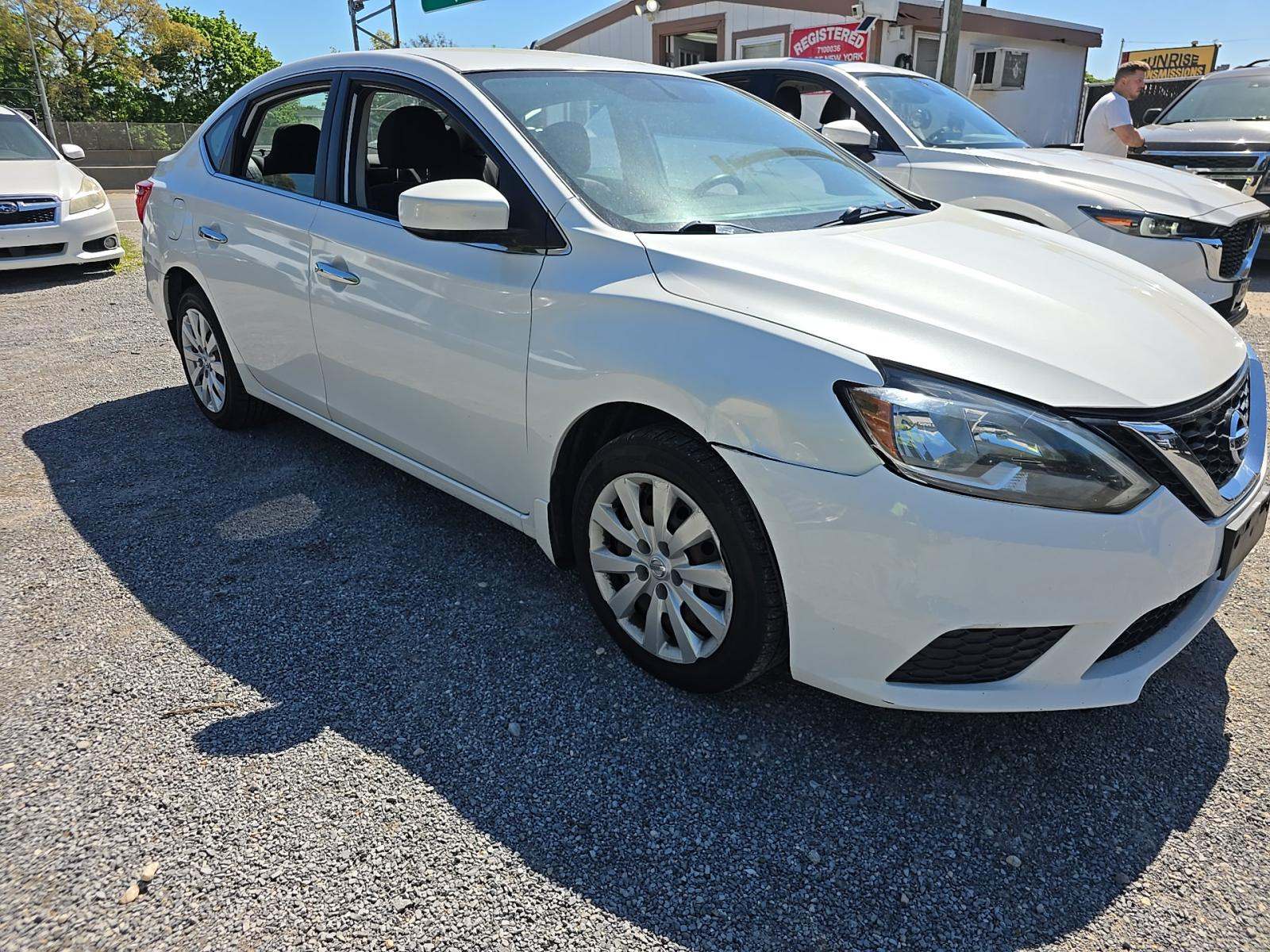 NISSAN SENTRA - 4