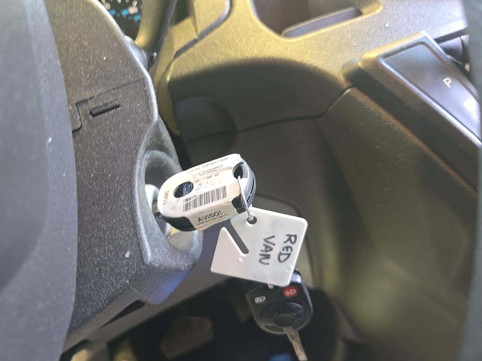FORD TRANSIT 150 - 8
