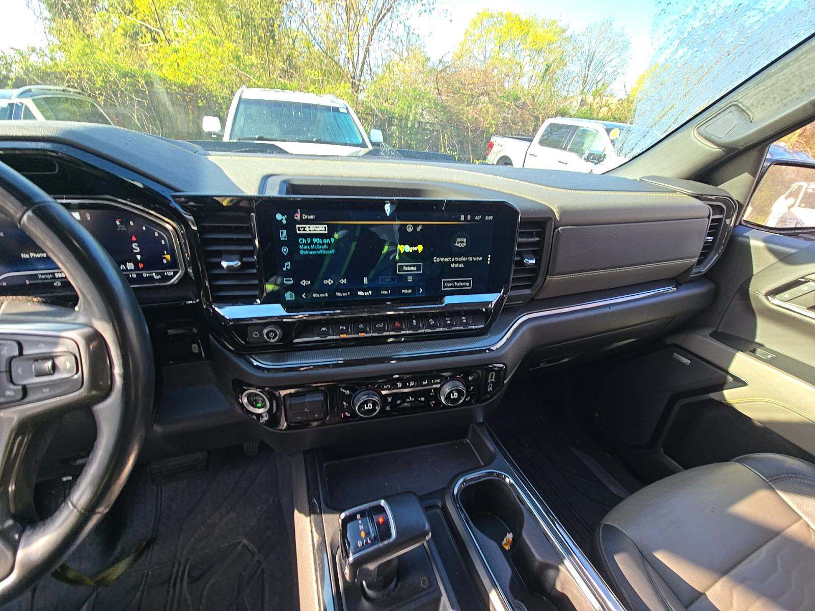 CHEVROLET SILVERADO - 10