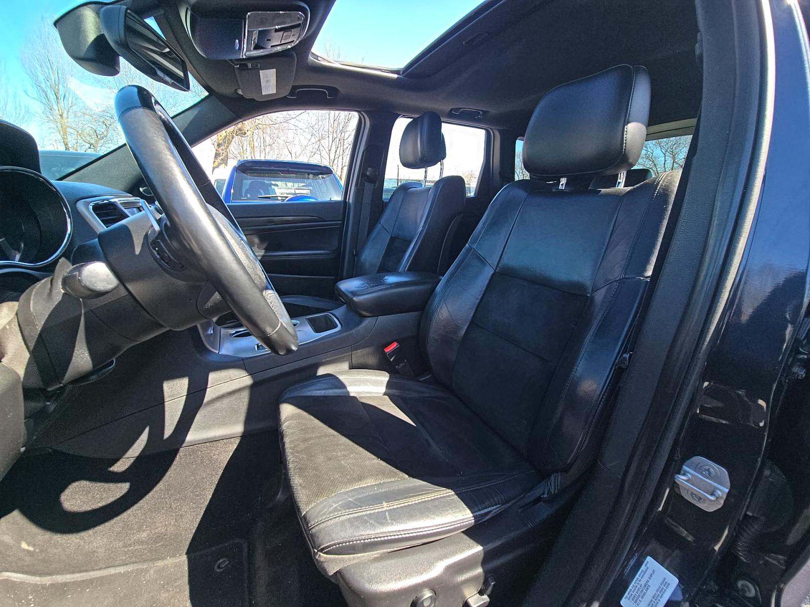 JEEP LAREDO ALTITUDE EDITION - 2