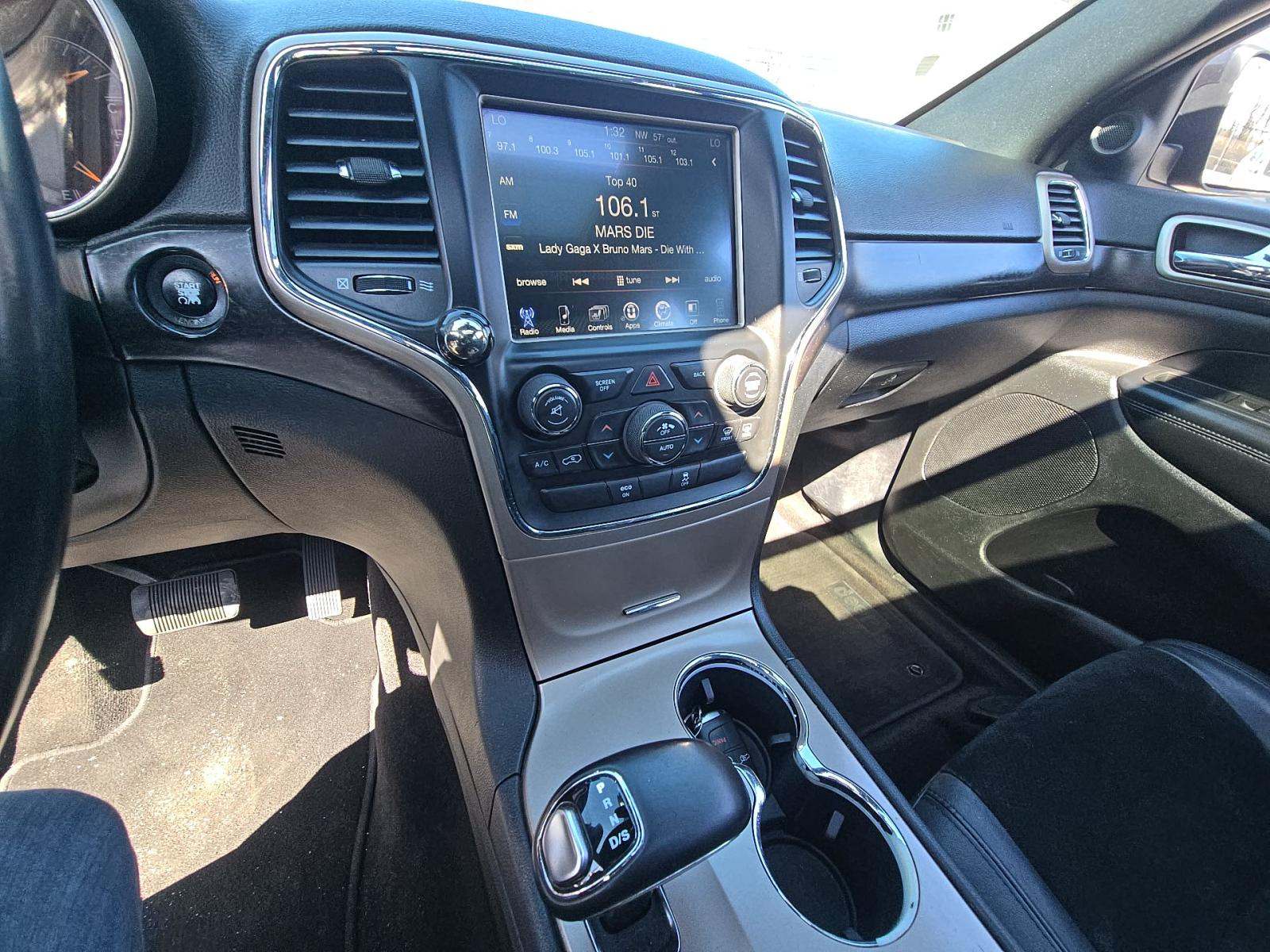 JEEP LAREDO ALTITUDE EDITION - 6