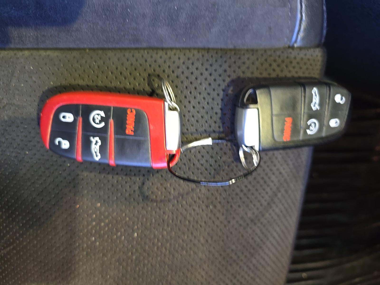 DODGE CHALLENGER - 8