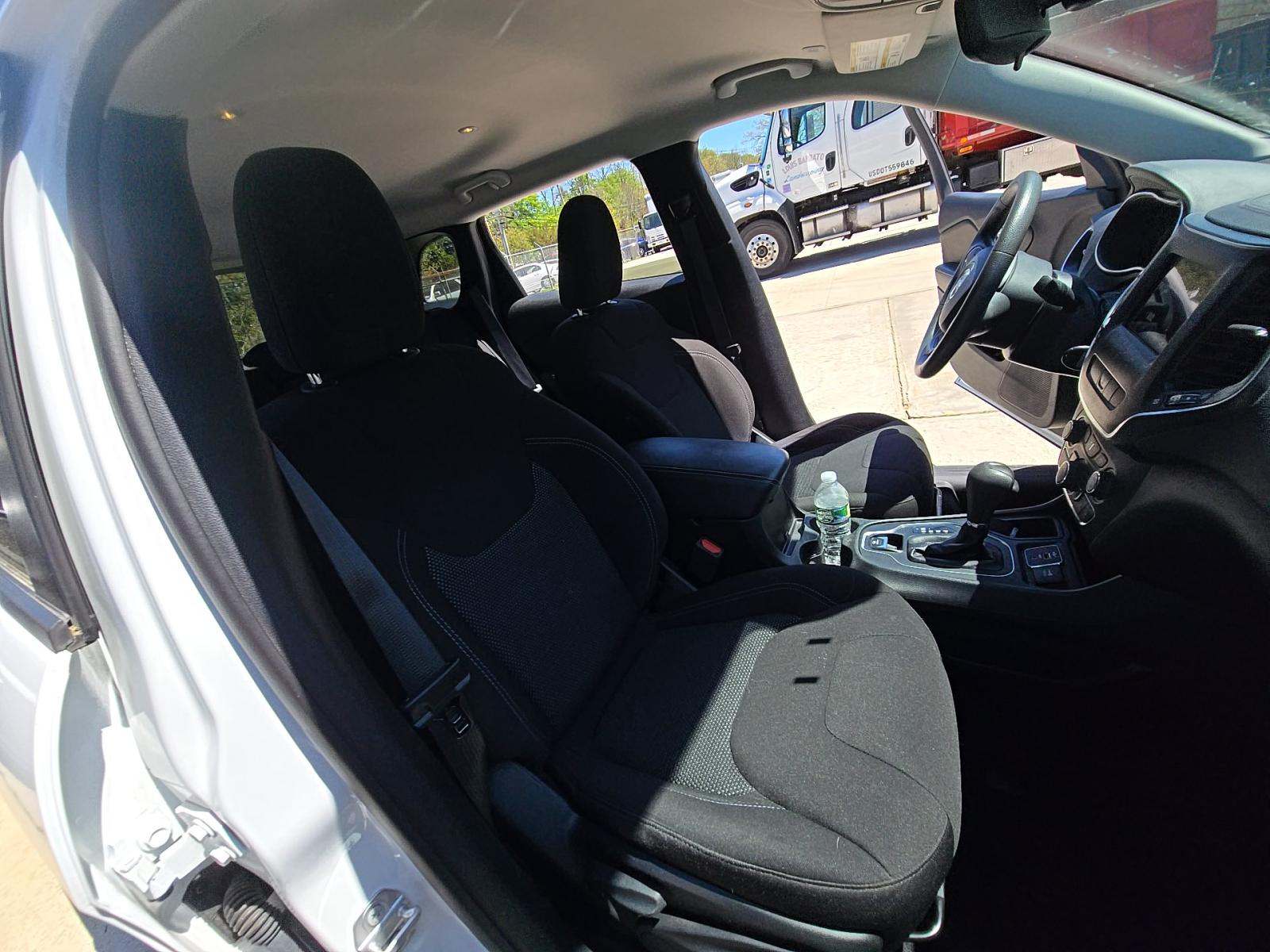 2021 Jeep Cherokee Latitude FWD