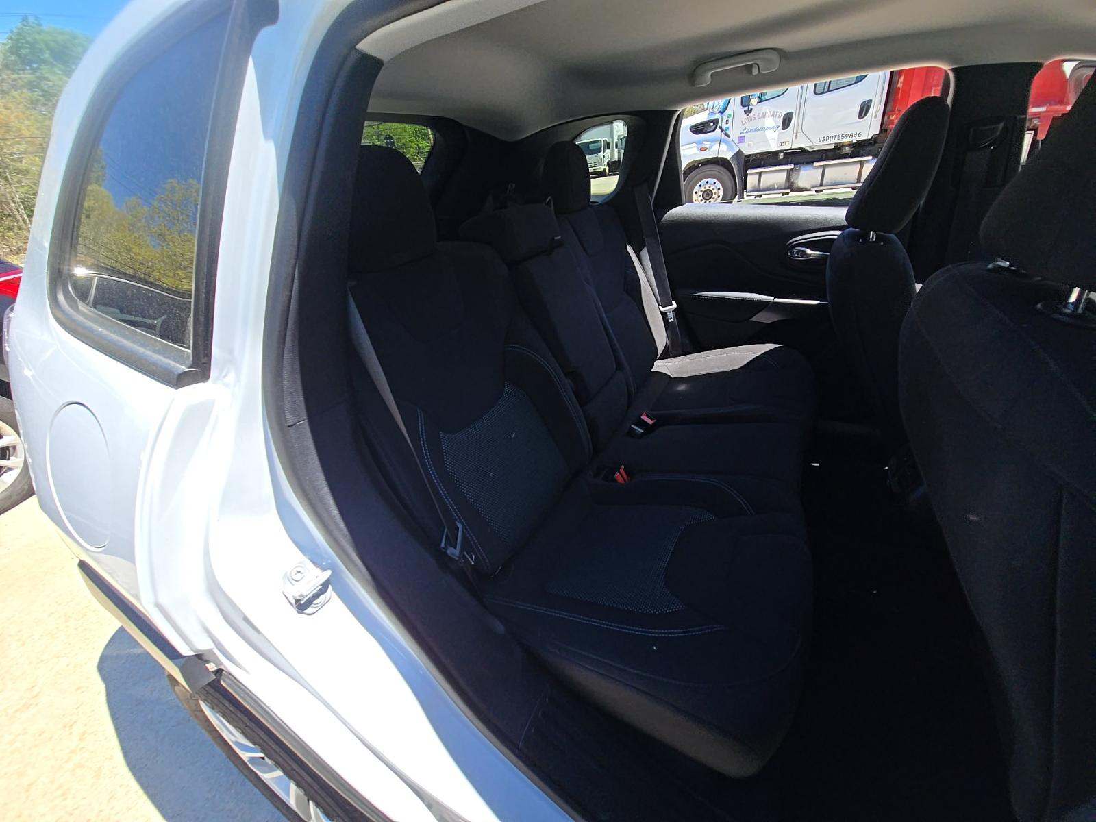 2021 Jeep Cherokee Latitude FWD