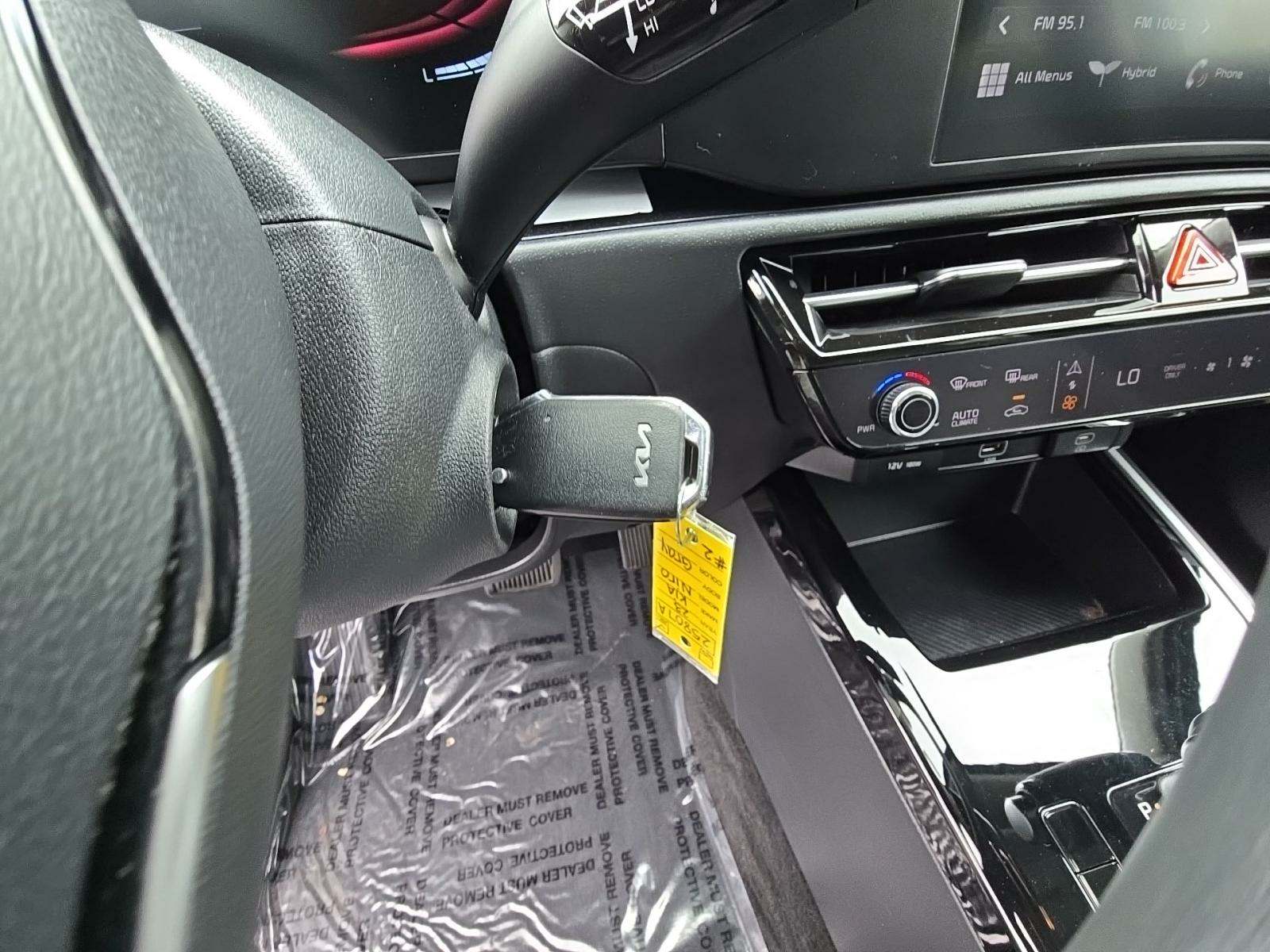 2023 Kia Niro LX FWD