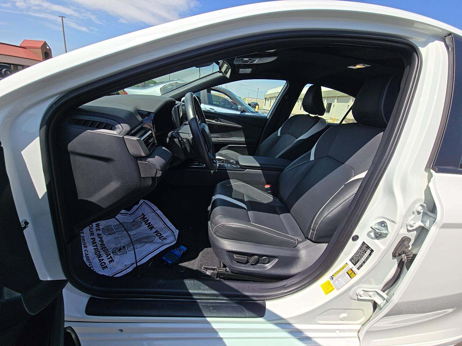 TOYOTA CAMRY - 6