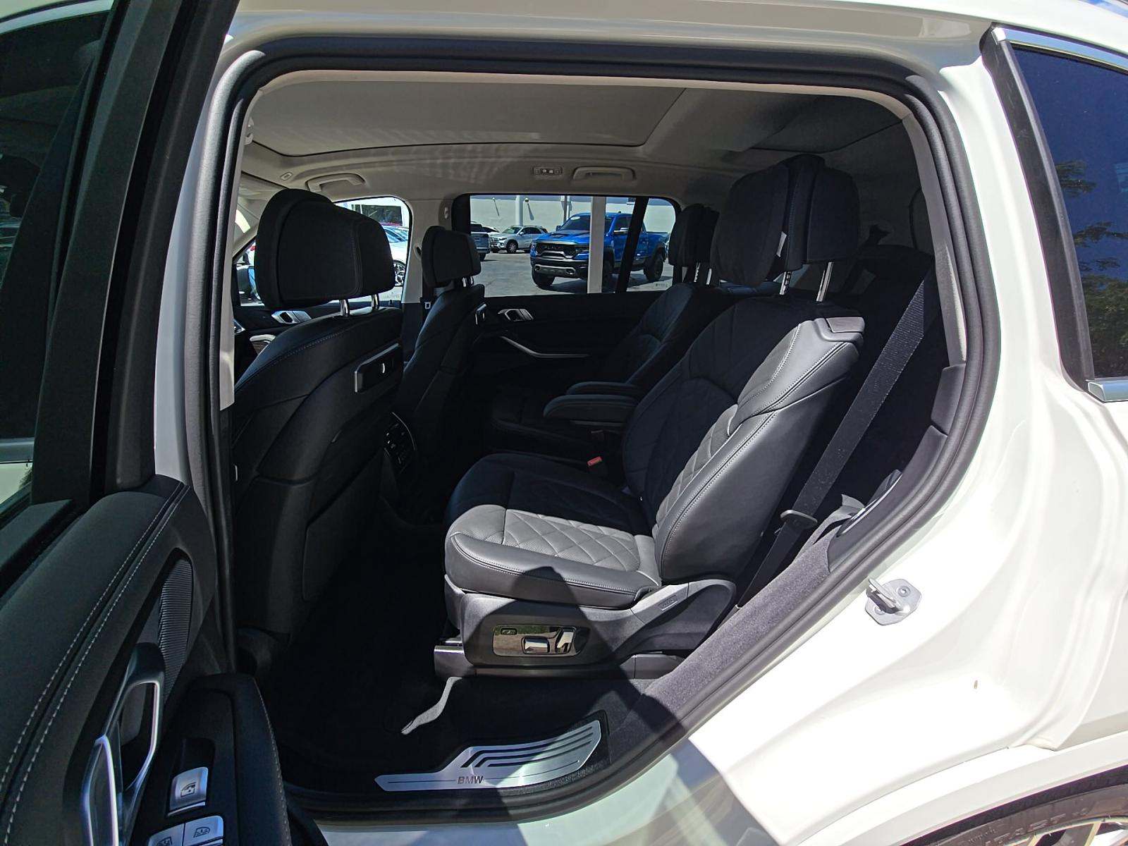 2026 BMW X7 xDrive40i AWD