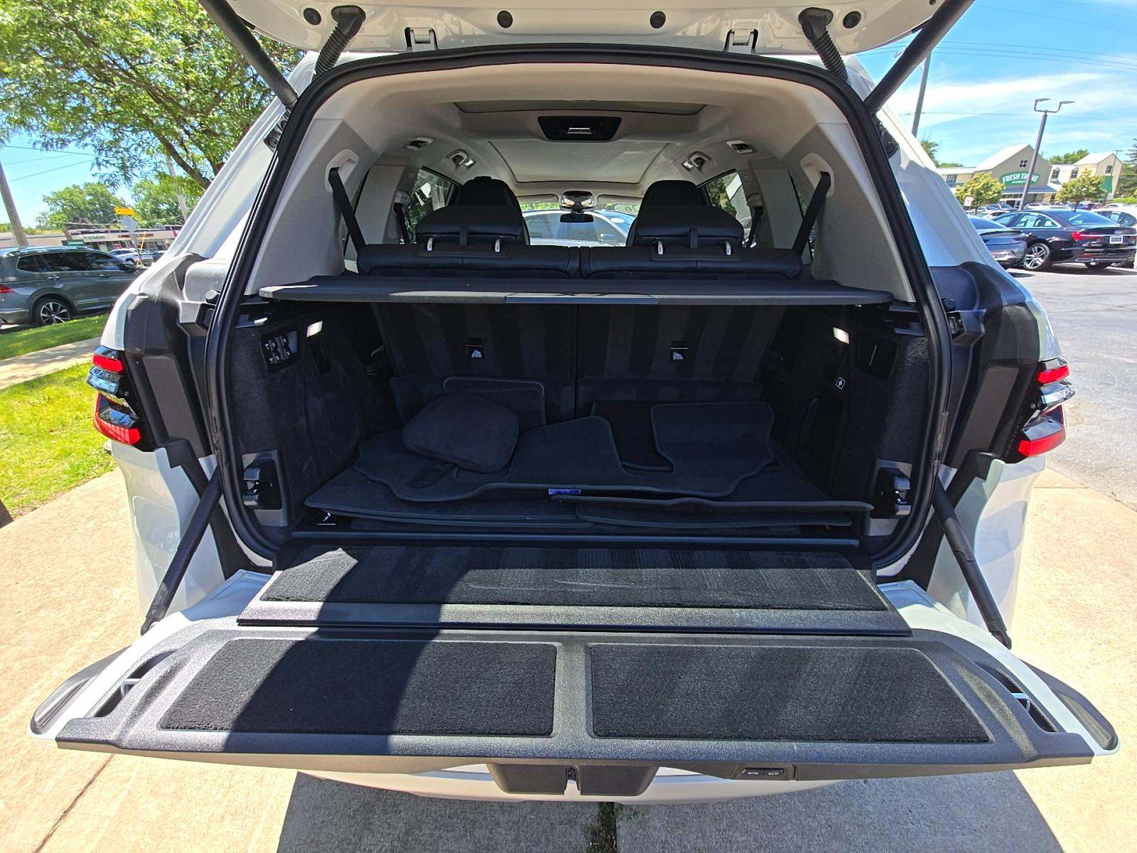 2026 BMW X7 xDrive40i AWD