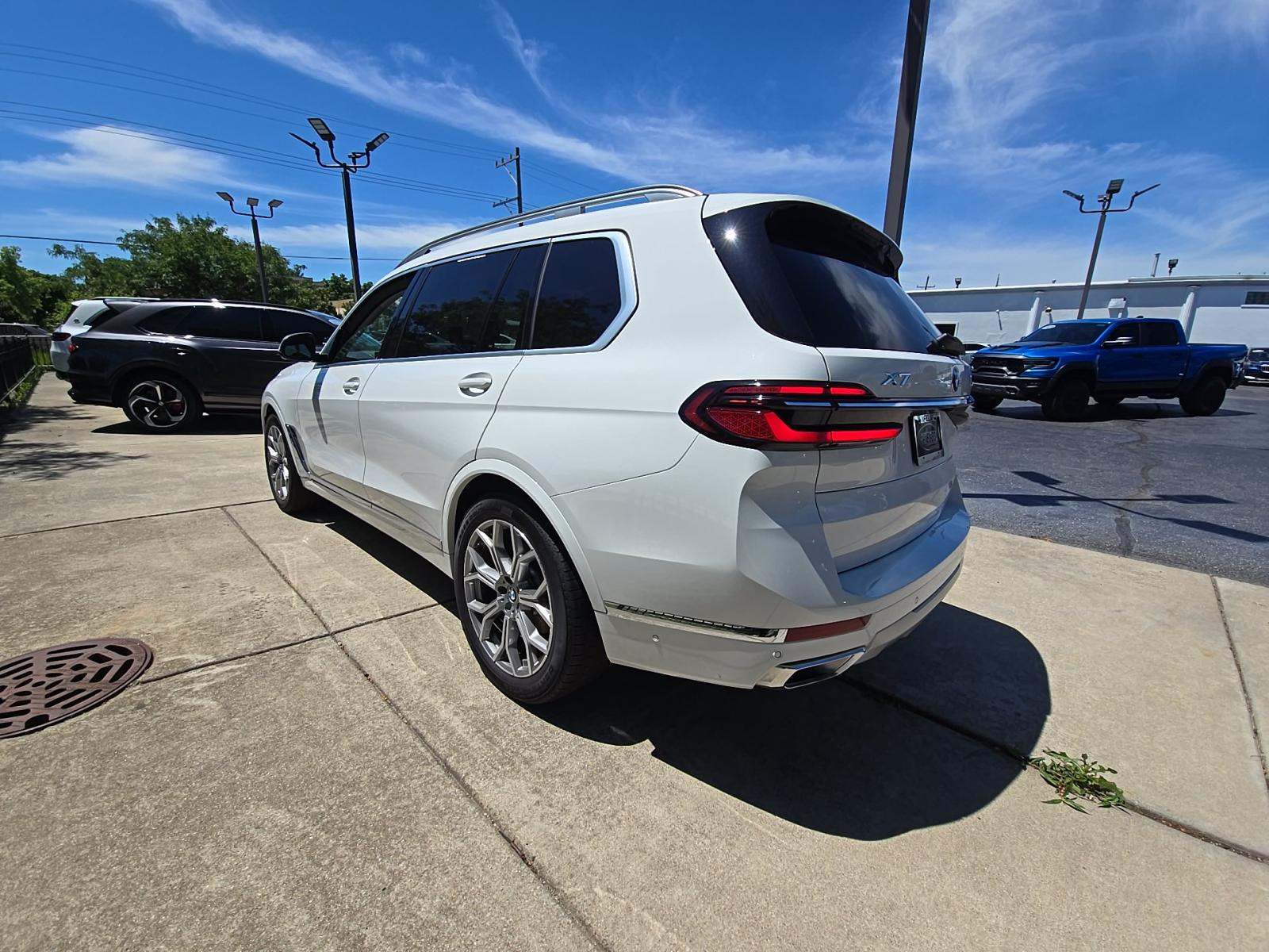 2026 BMW X7 xDrive40i AWD