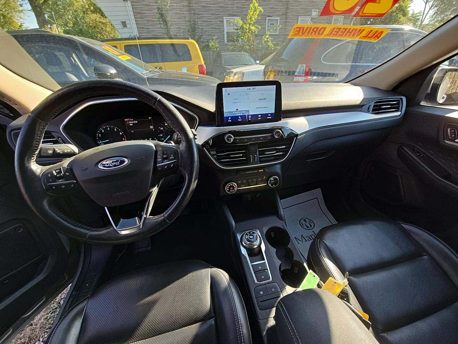 FORD ESCAPE - 8