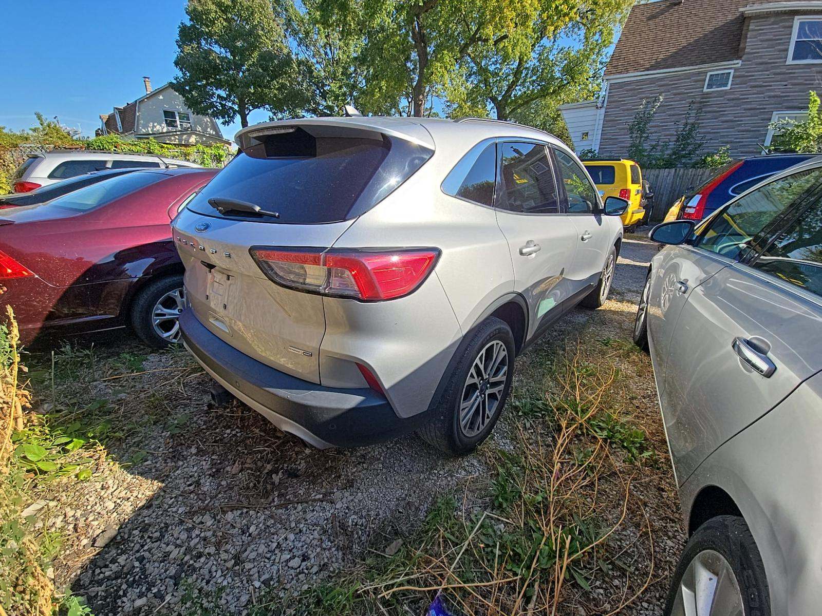FORD ESCAPE - 1