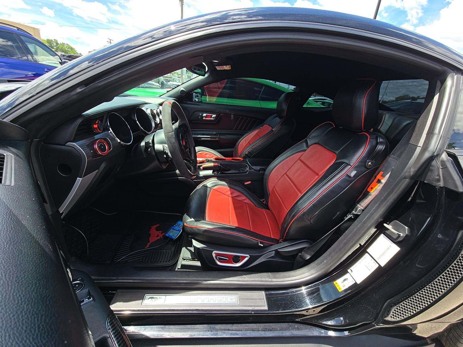 2017 Ford Mustang GT Premium RWD