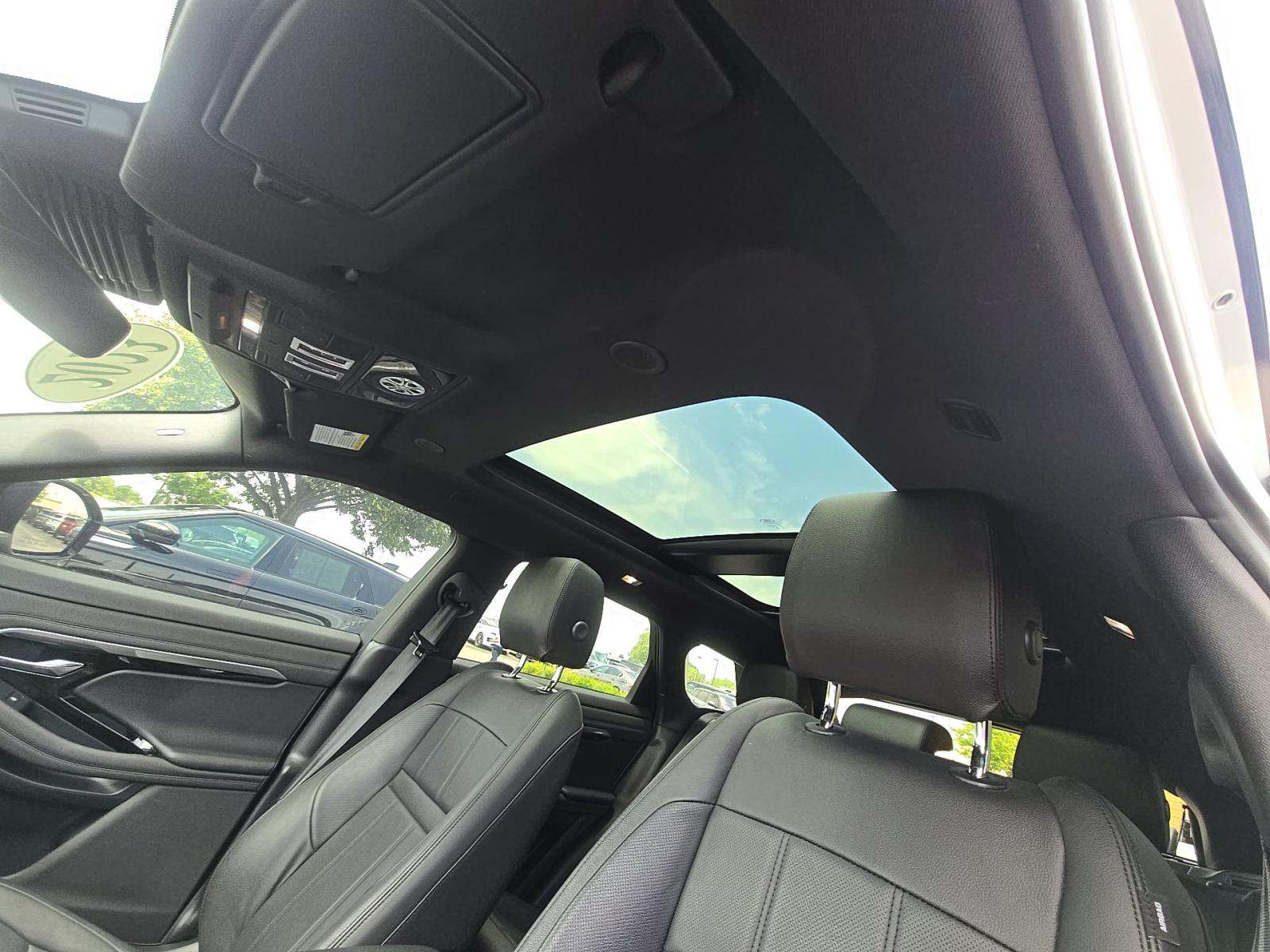 2023 Land Rover Range Rover Evoque R-Dynamic SE AWD
