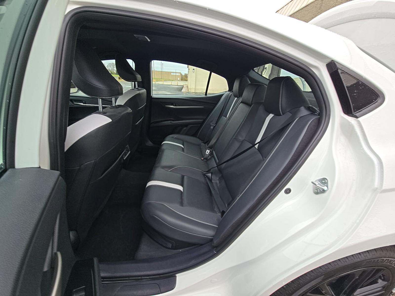 2025 Toyota Camry SE FWD