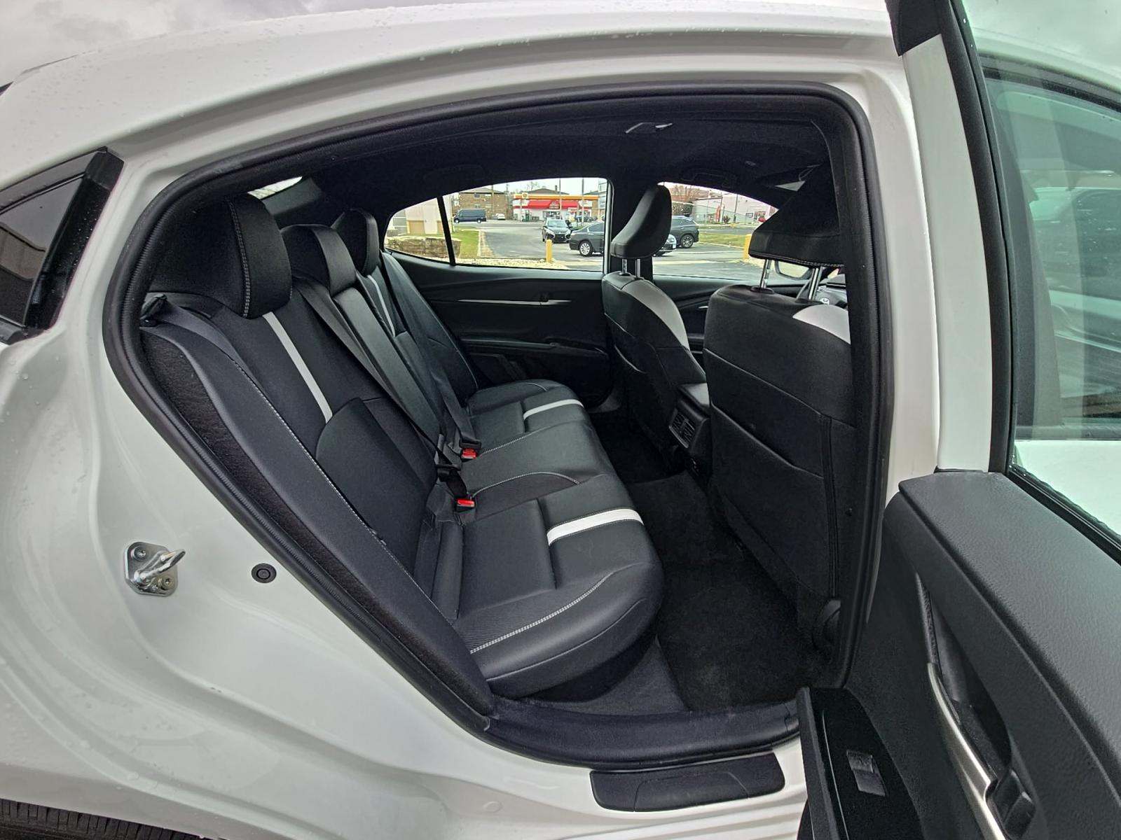 2025 Toyota Camry SE FWD