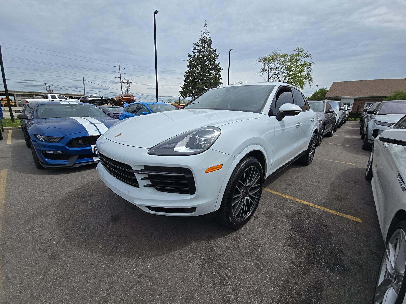 PORSCHE CAYENNE - 1