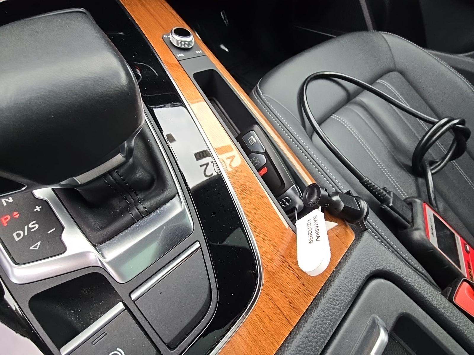 2022 Audi Q5 S line Premium Plus AWD