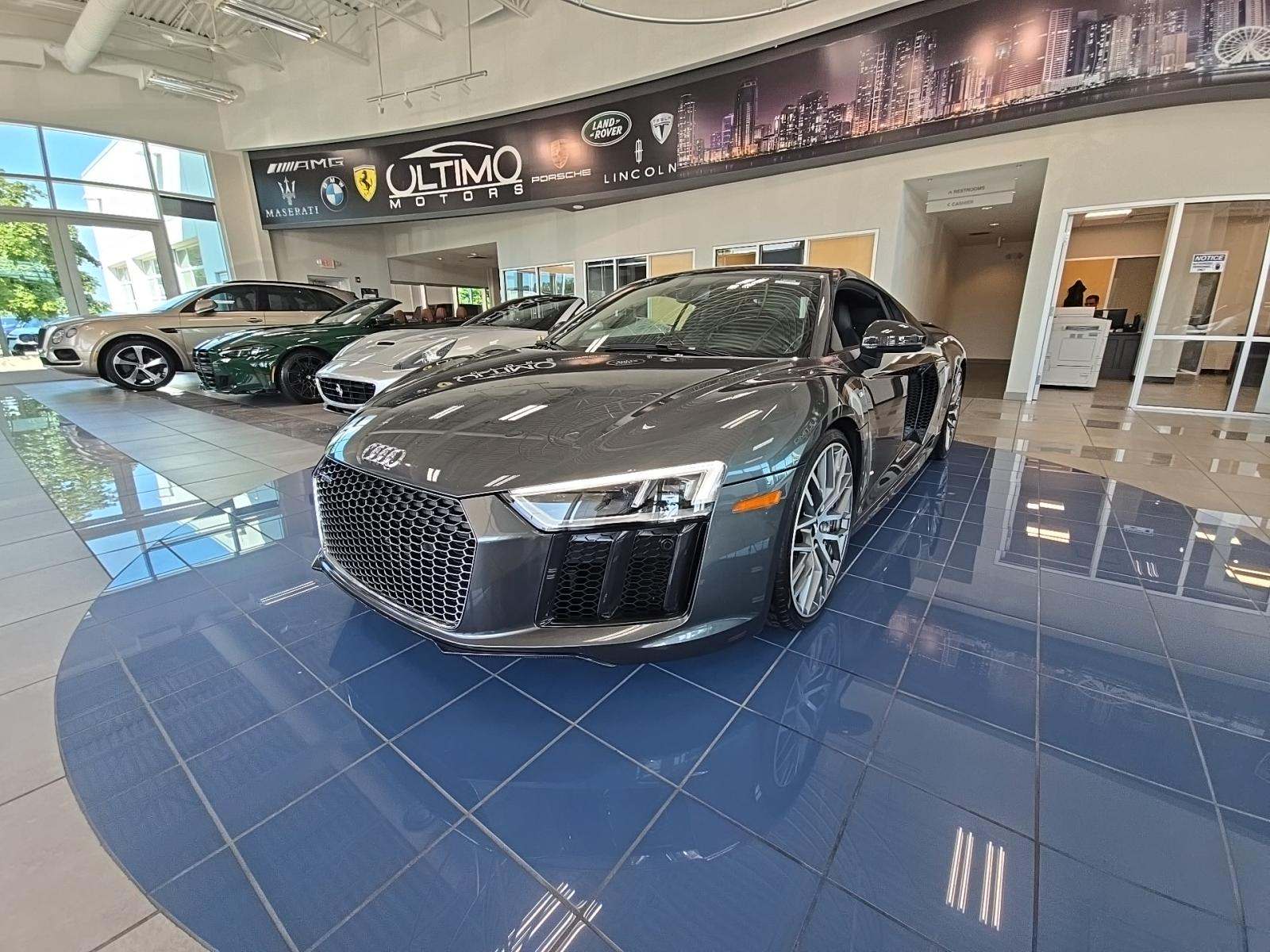 2018 Audi R8 Coupe V10 plus