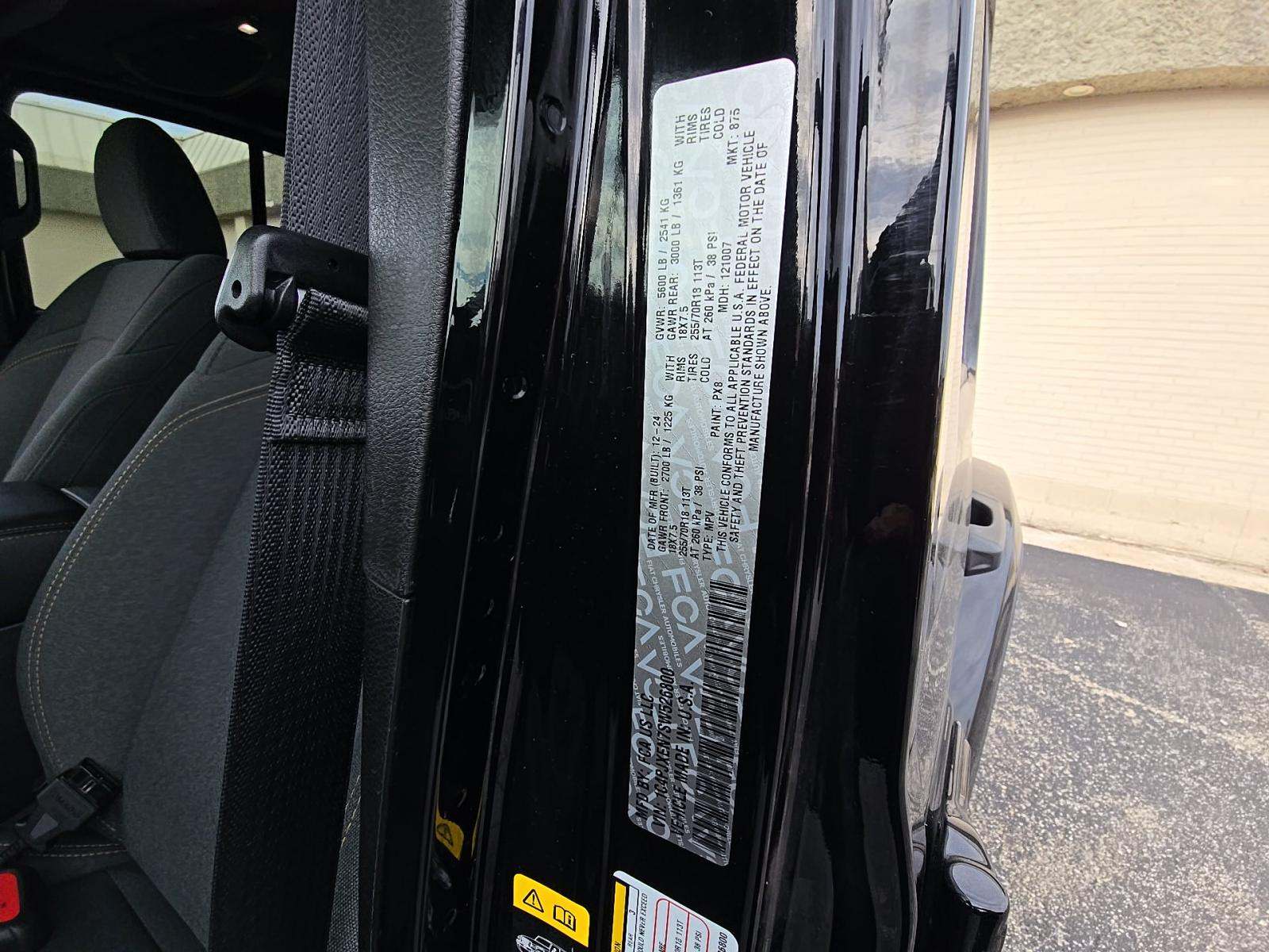 2025 Jeep Wrangler Sahara AWD