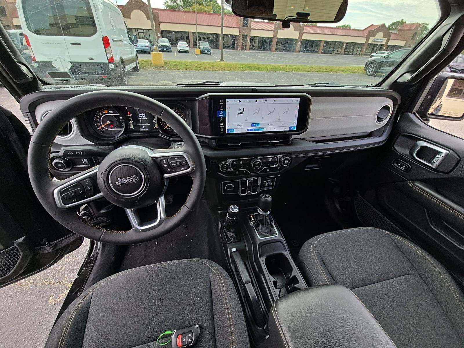 2025 Jeep Wrangler Sahara AWD