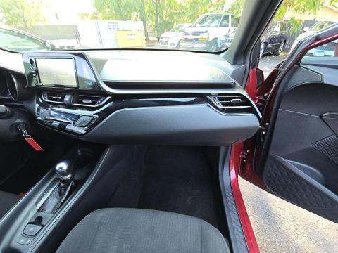 2018 Toyota C-HR XLE FWD