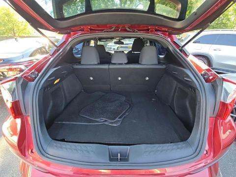 2018 Toyota C-HR XLE FWD