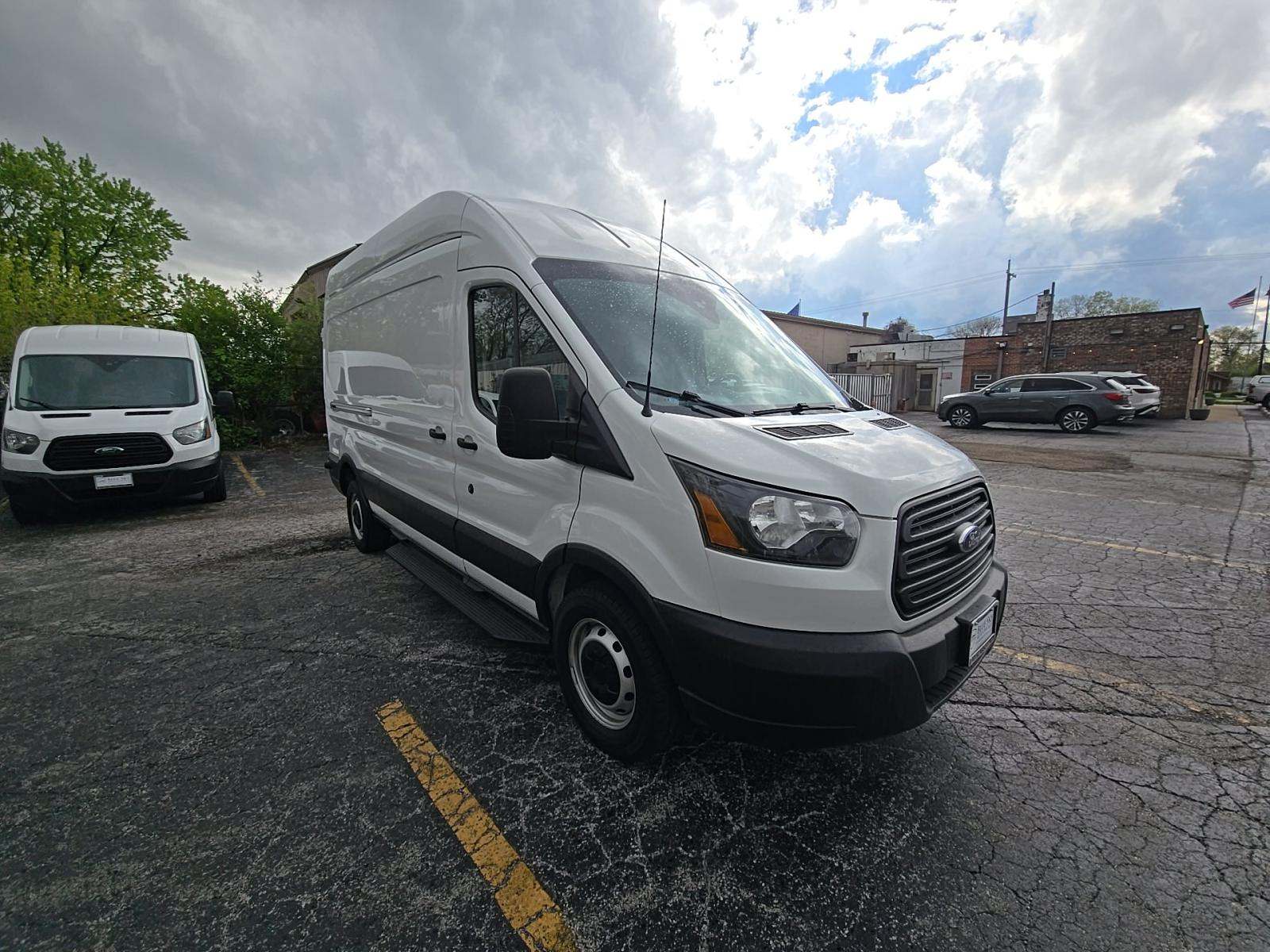 FORD TRANSIT 250 - 4