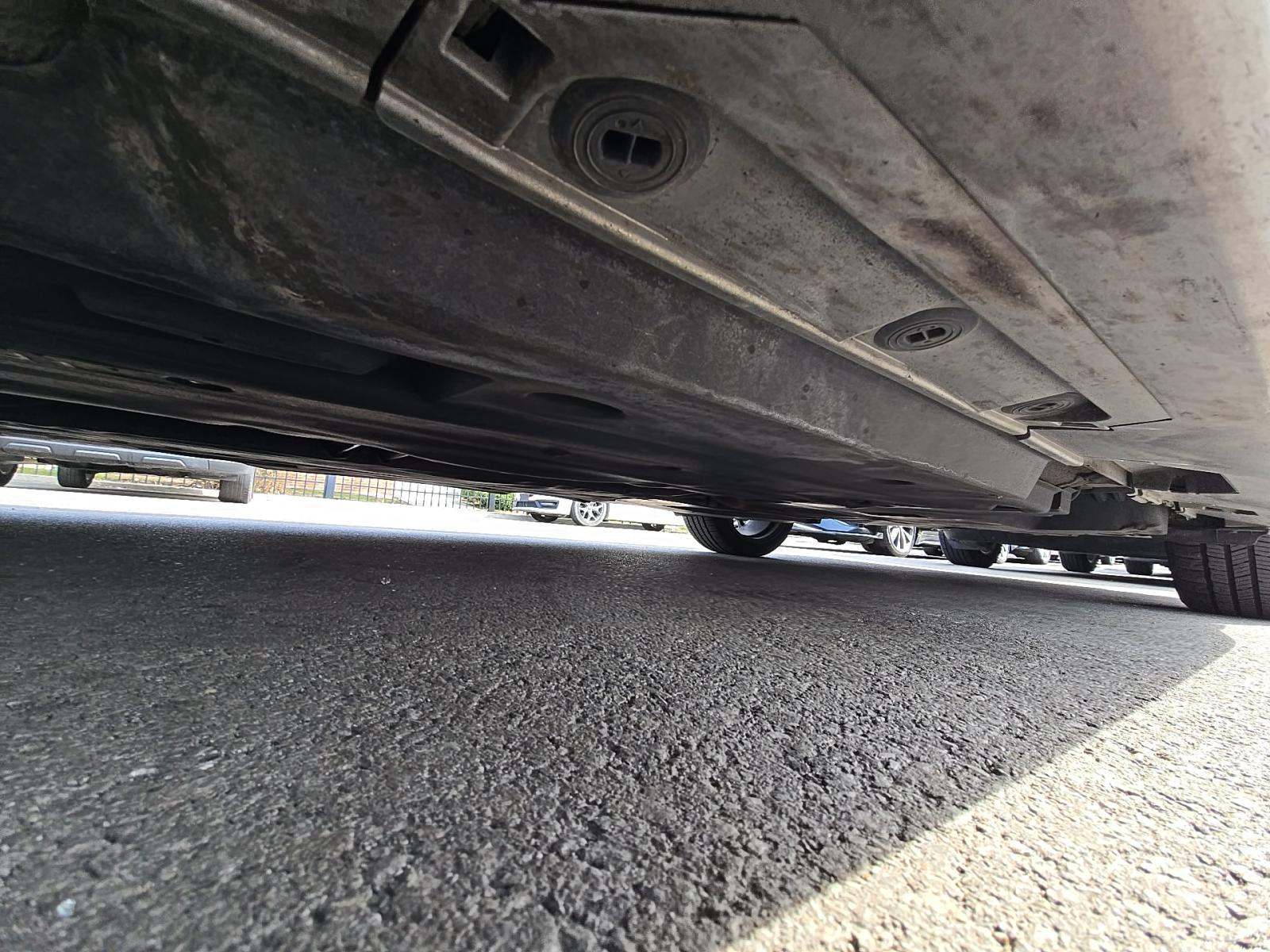 2020 Toyota Camry XSE FWD