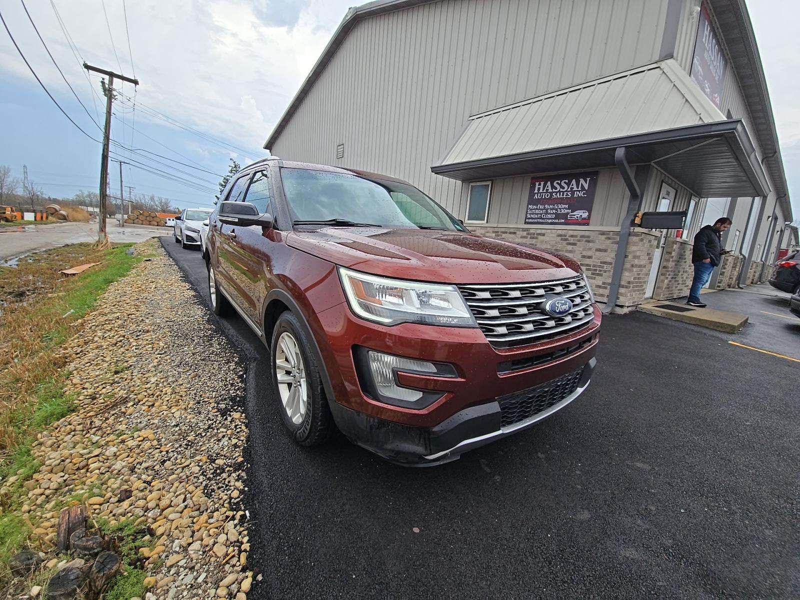 FORD EXPLORER - 4