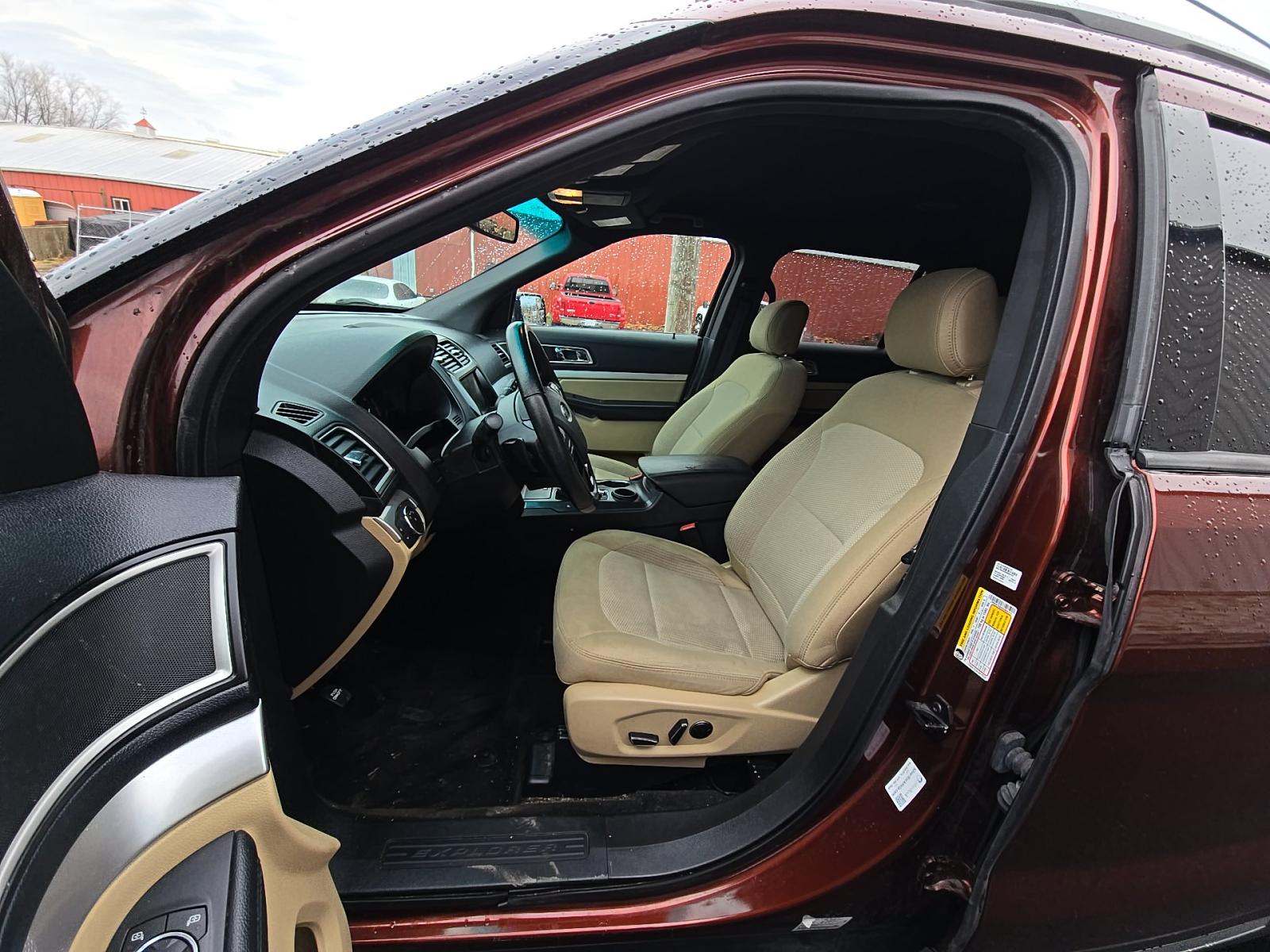 FORD EXPLORER - 6
