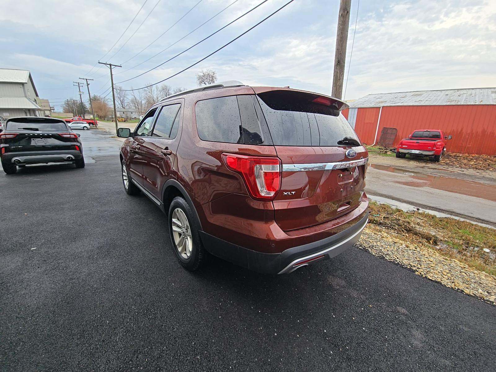 FORD EXPLORER - 2