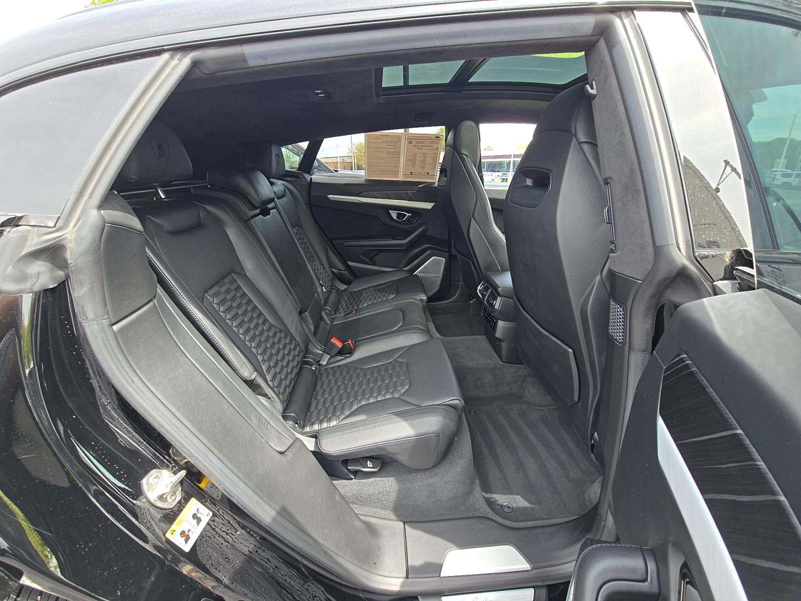 2019 Lamborghini Urus Base AWD