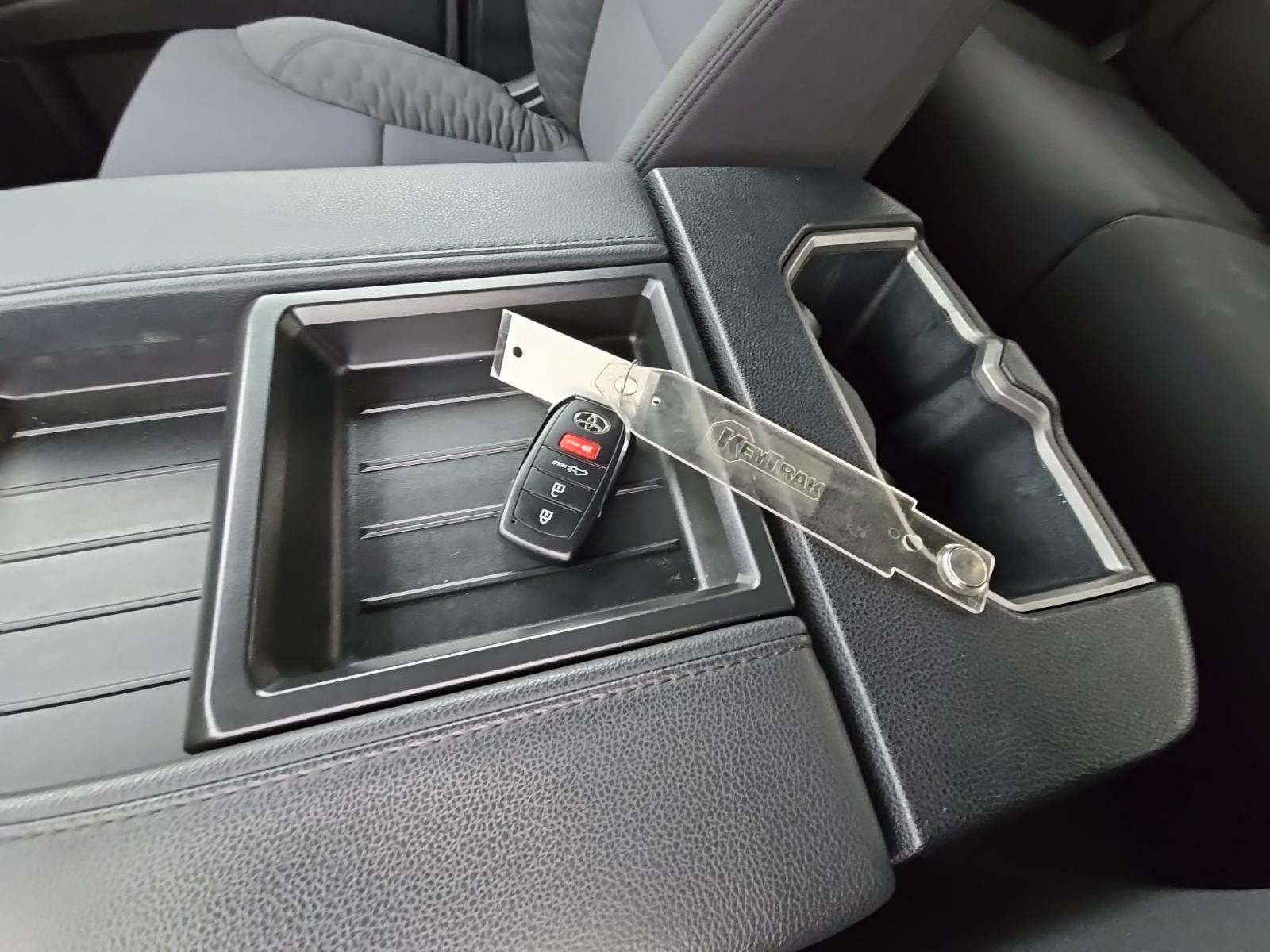 2022 Toyota Tundra SR5 RWD