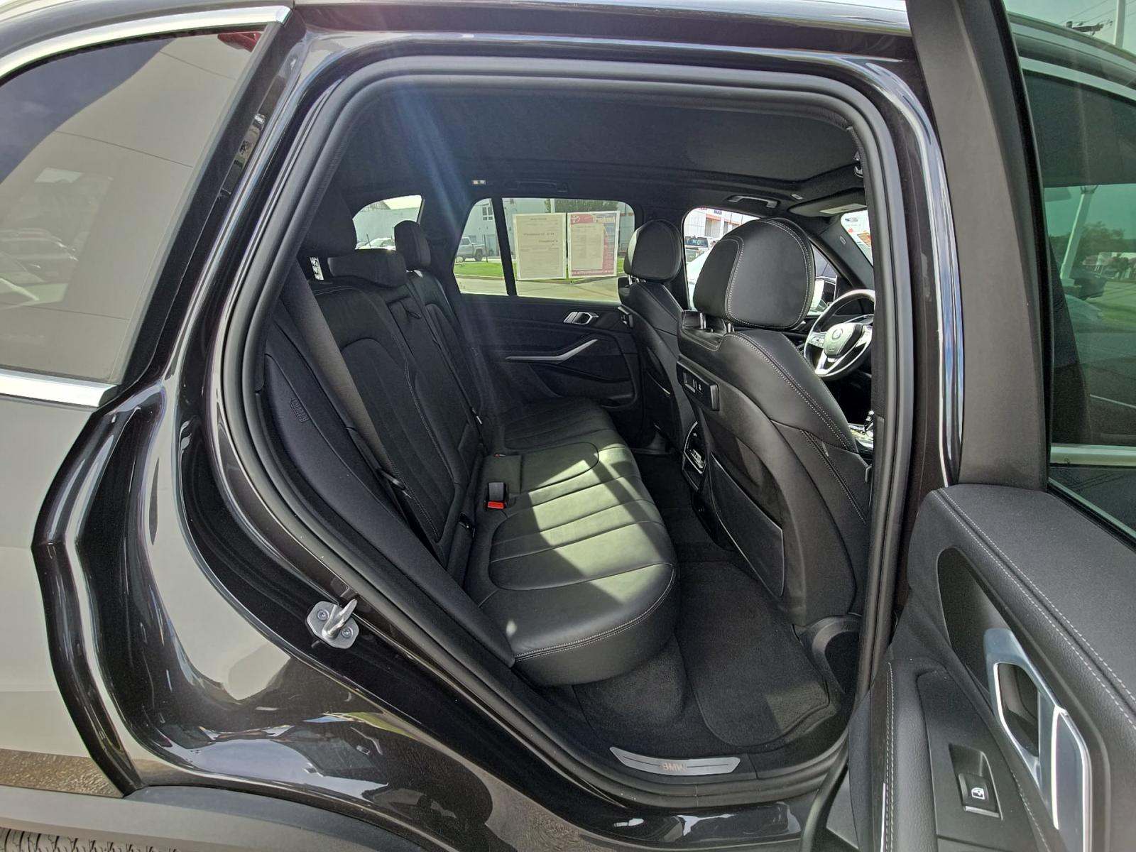 2022 BMW X5 xDrive40i AWD