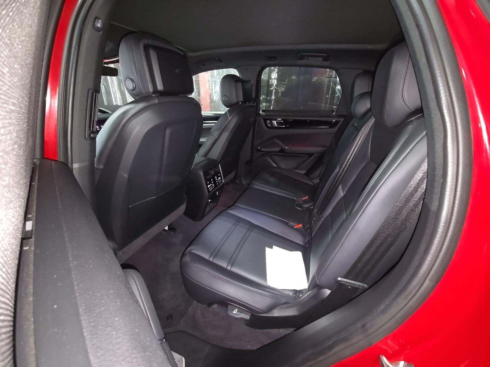 2023 Porsche Cayenne Base AWD