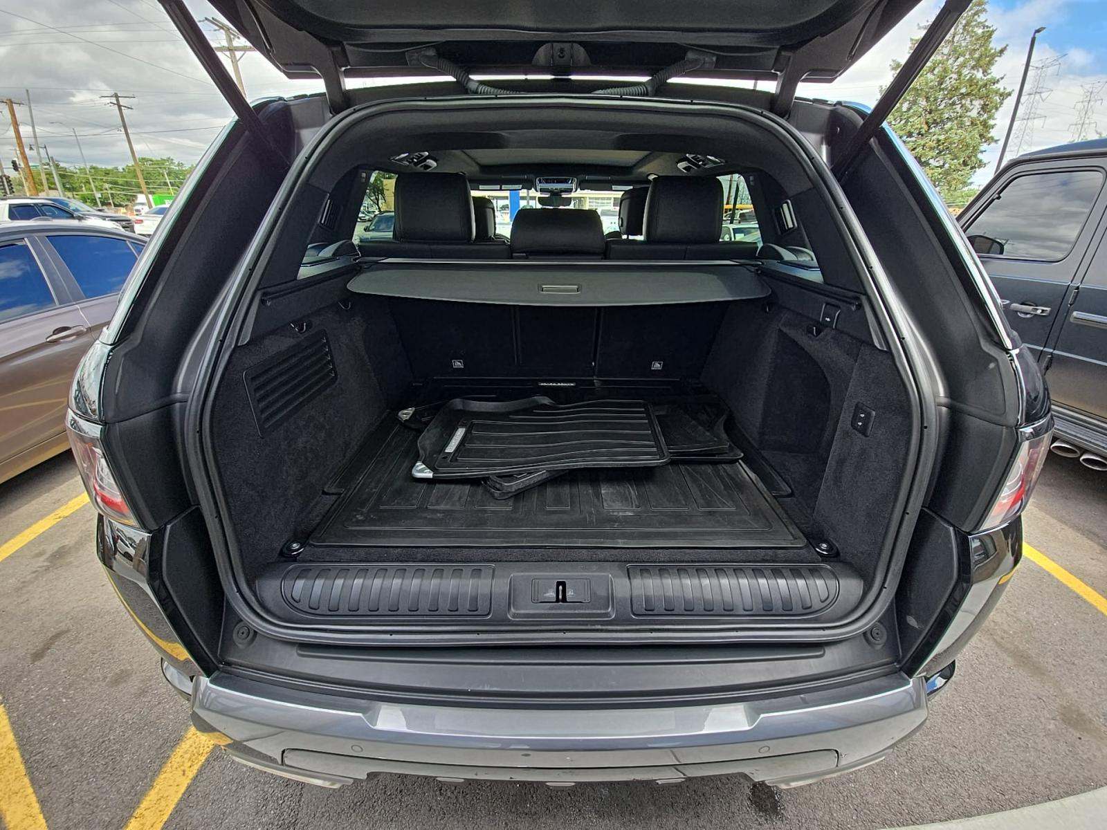 2022 Land Rover Range Rover Sport HSE Silver Edition AWD
