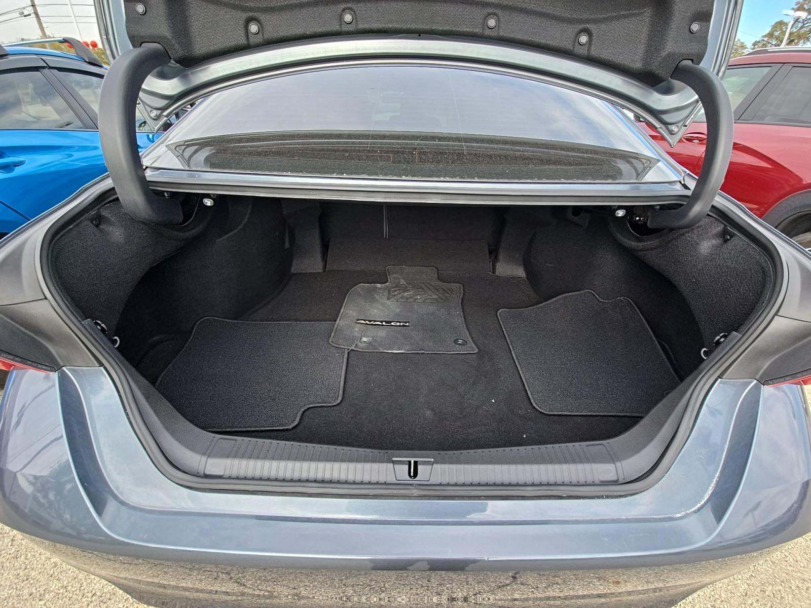 2019 Toyota Avalon XSE FWD