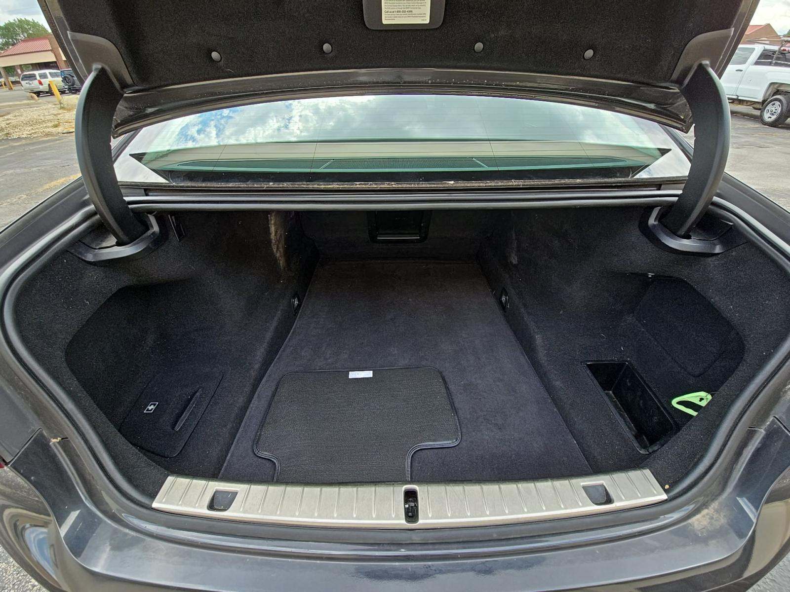 2022 BMW 7 Series 740i RWD