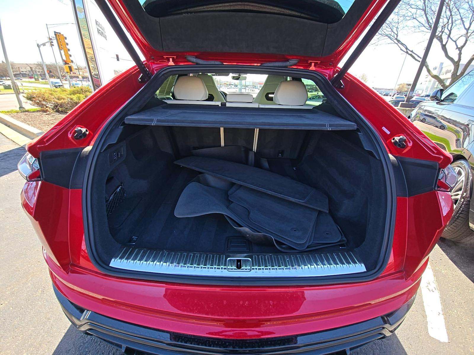 2021 Lamborghini Urus Base AWD